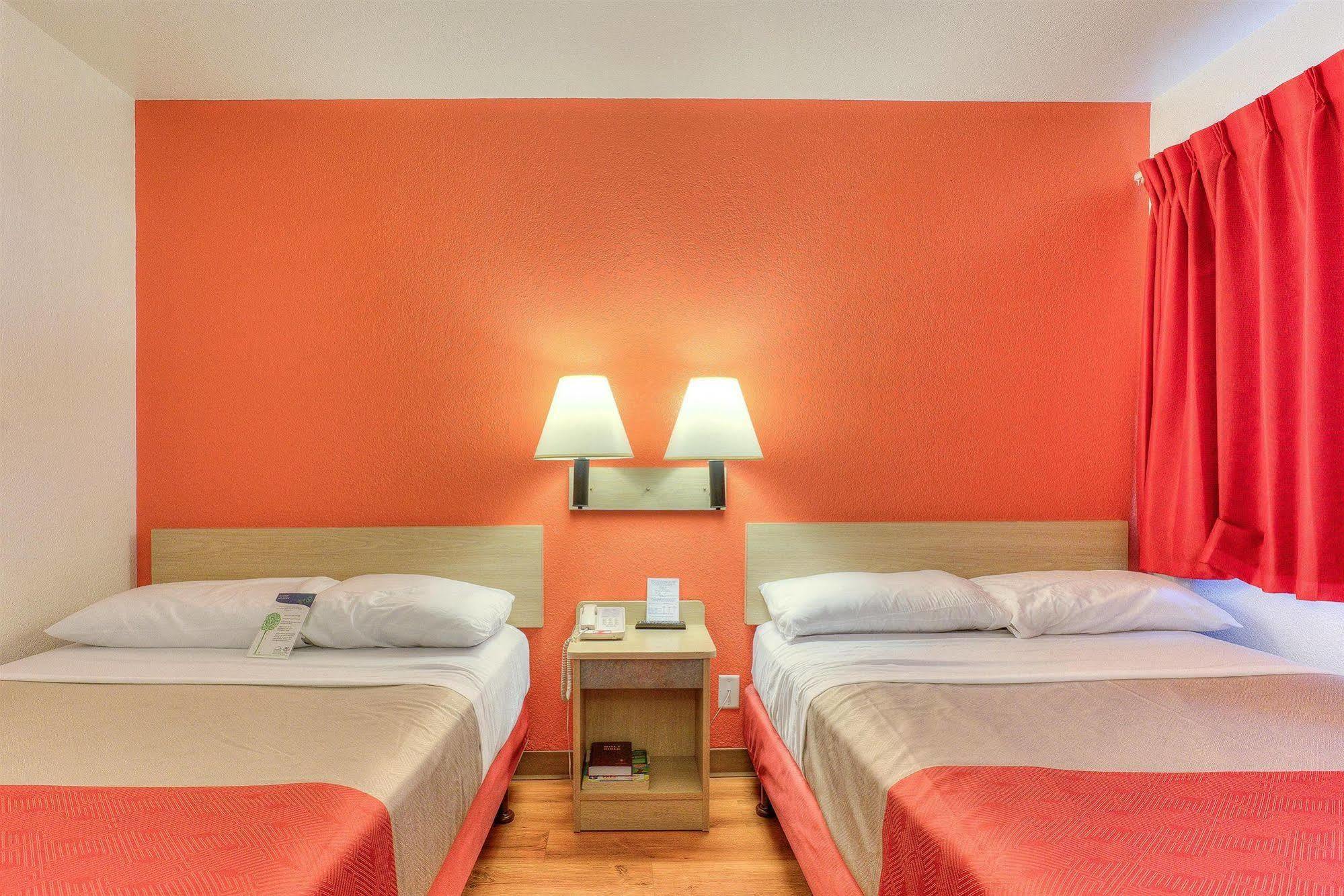 Motel 6-Tigard, Or - Portland South - Lake Oswego Экстерьер фото